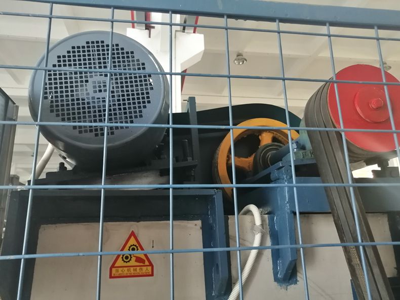 
		304不銹鋼大型臥式工業洗衣機,水洗廠大型洗滌設備
		(圖7)